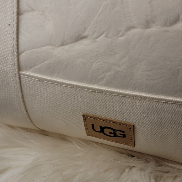 UGG Bedding Ugg Diana Queen Comforter Set Brand New Poshmark